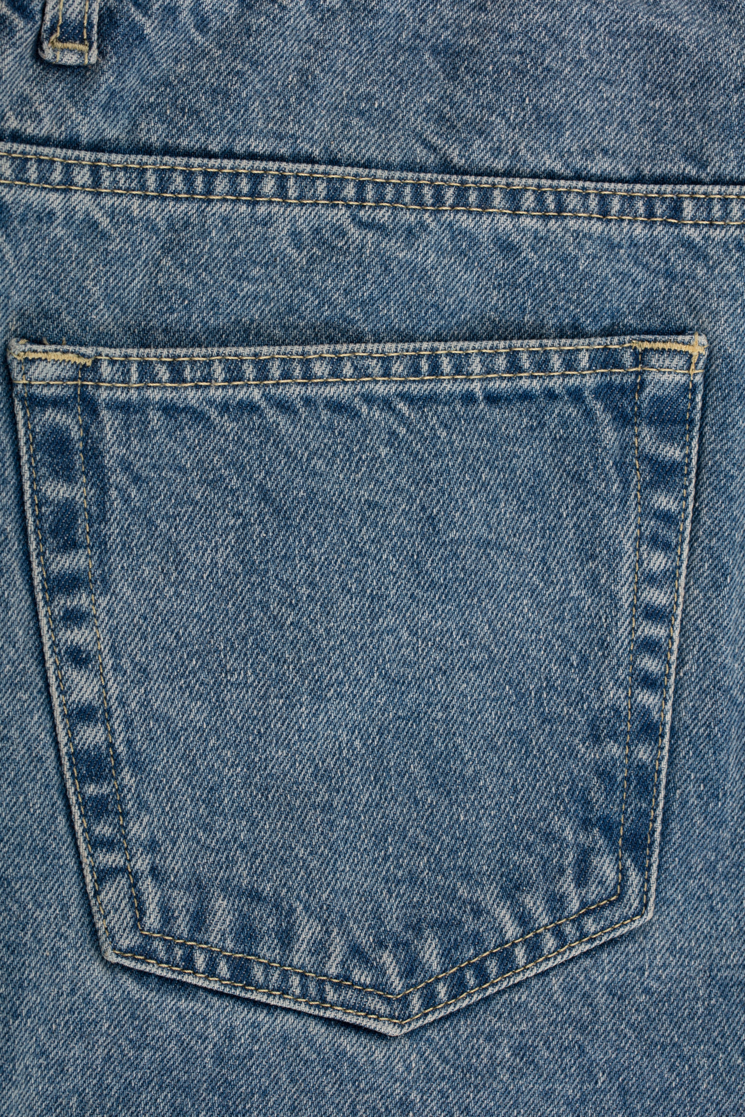 Regular Denim - Image 8