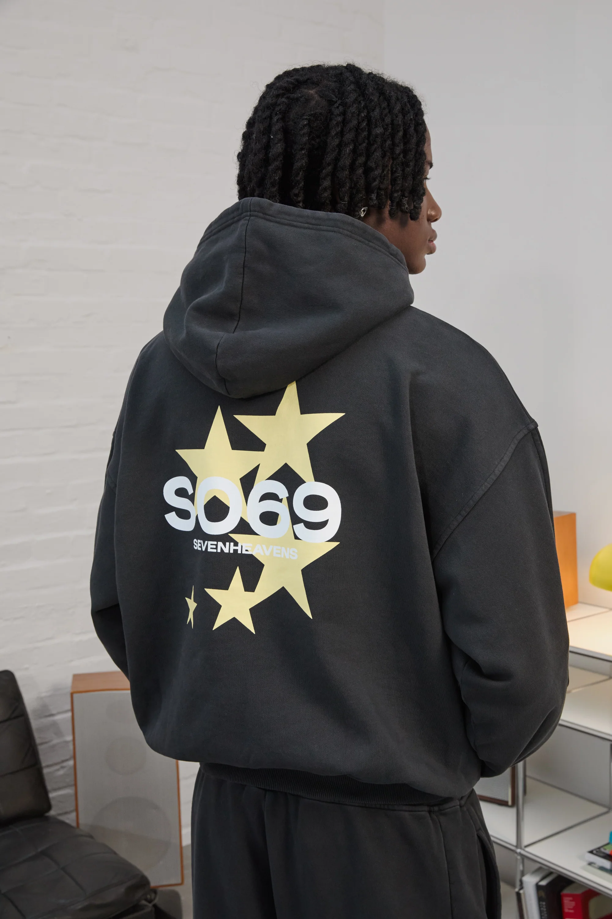 S069 Hoodie - Image 7