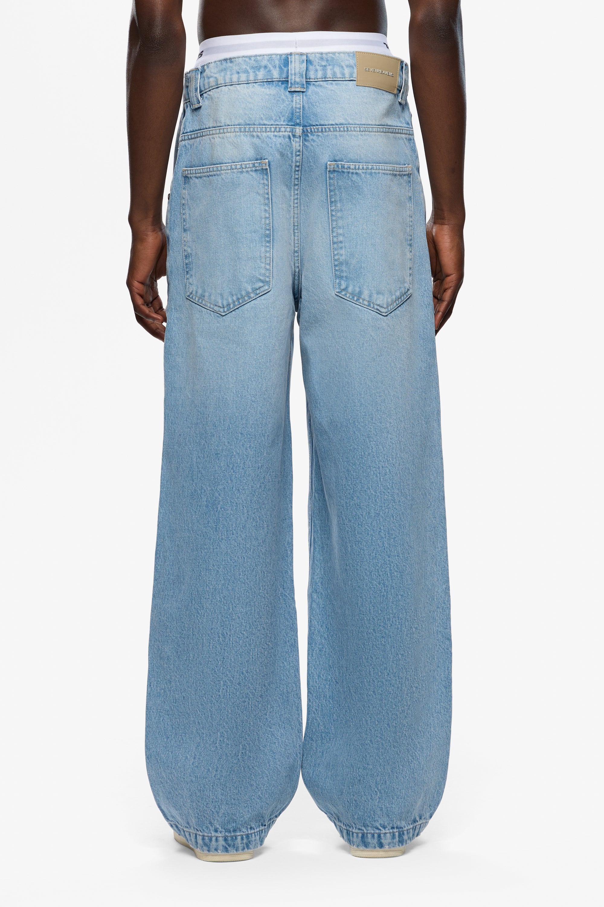 Super Large Denim - Image 3
