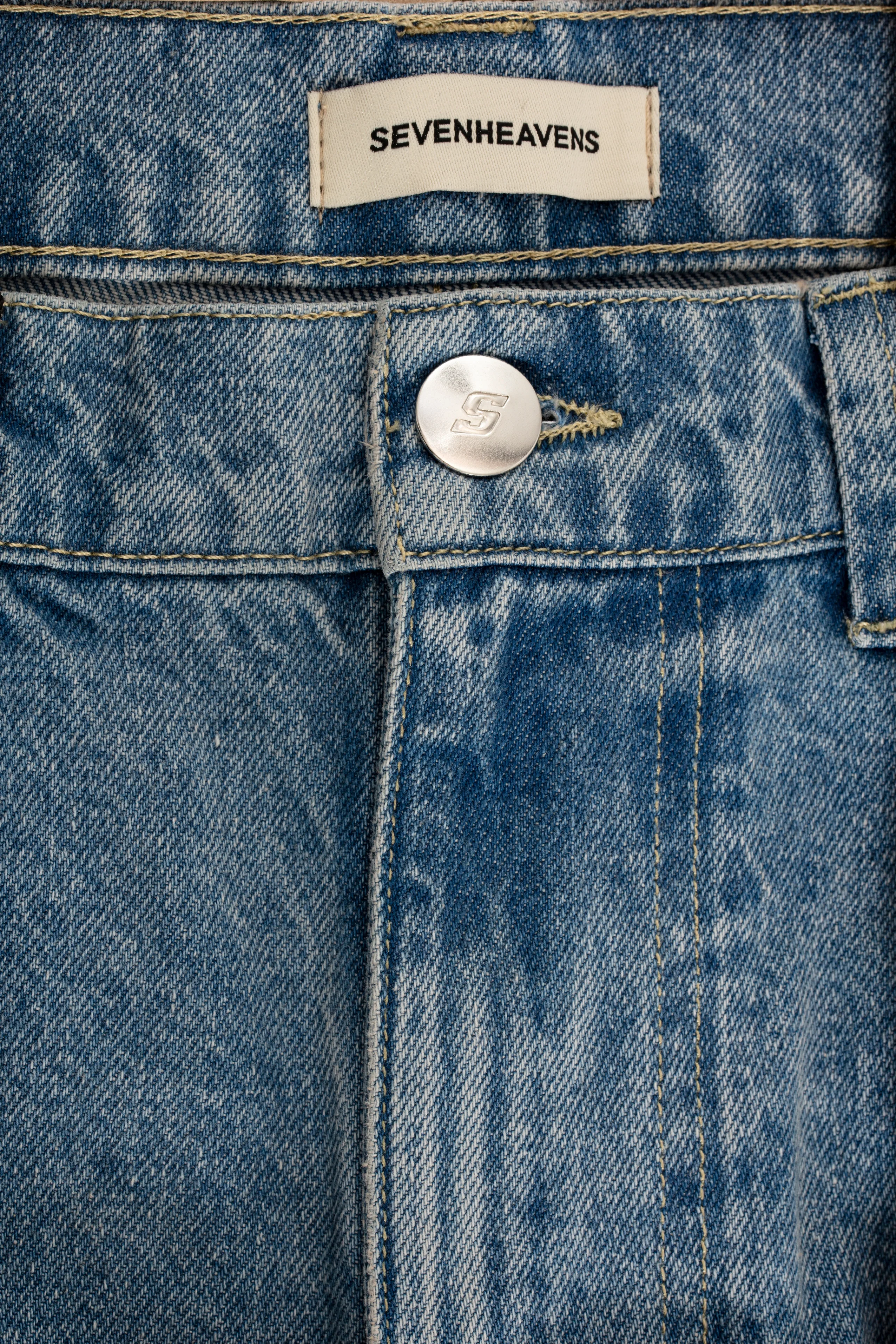 Super Large Denim - Image 5