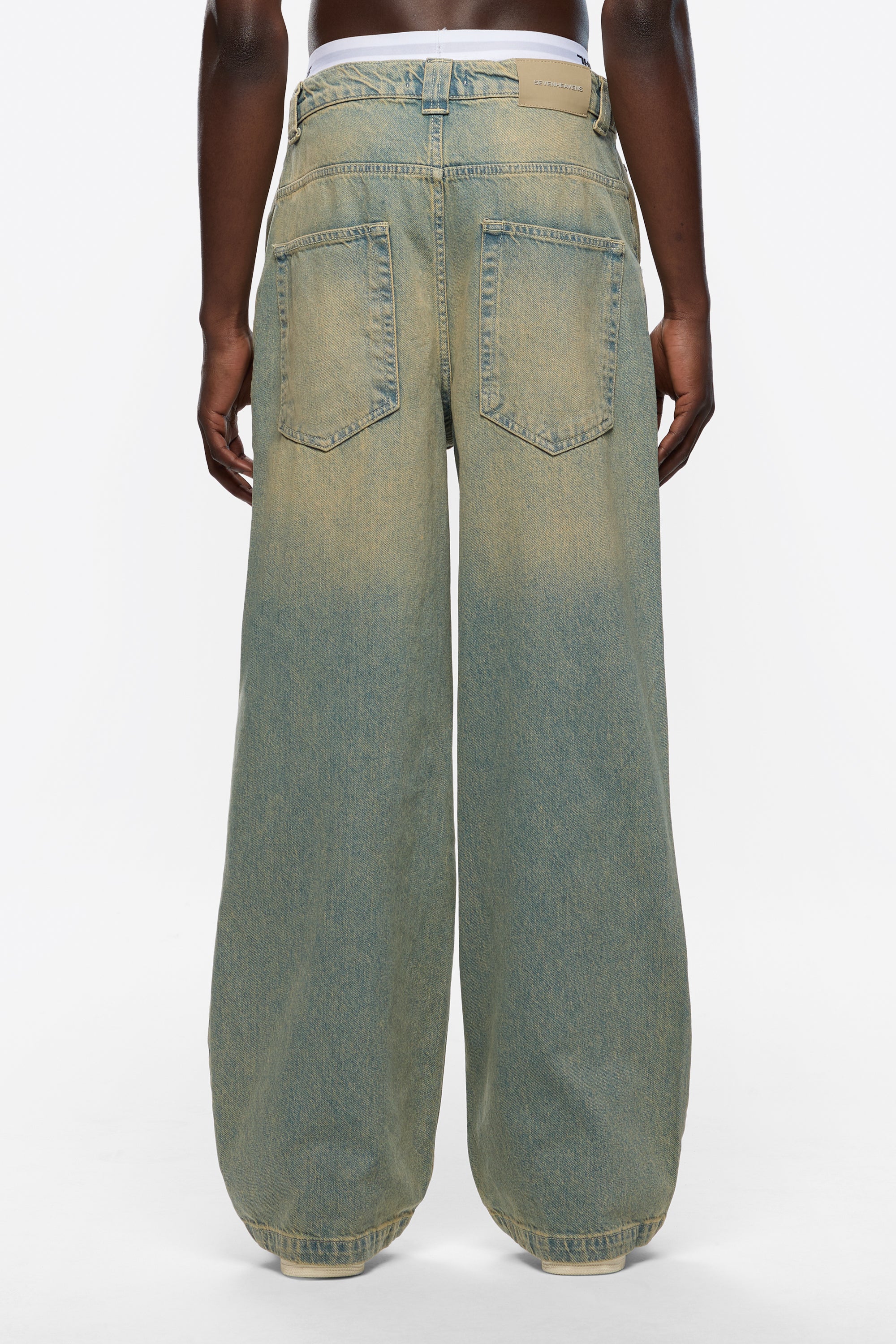 Super Large Denim - Image 3